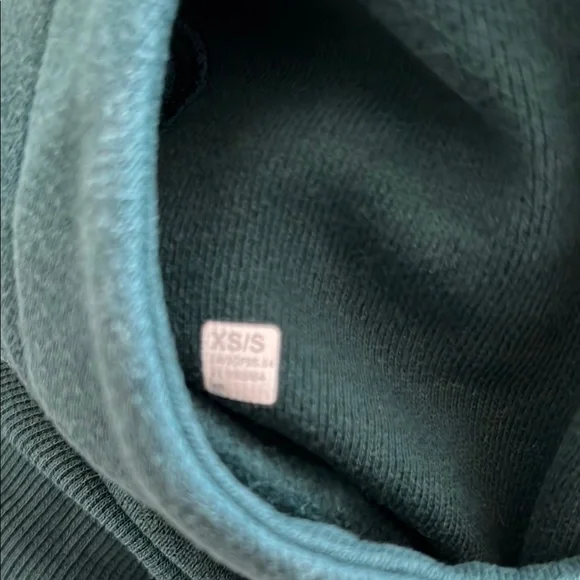 Lululemon Scuba Dark Green Half-Zip Pullover - Picture 5 of 5